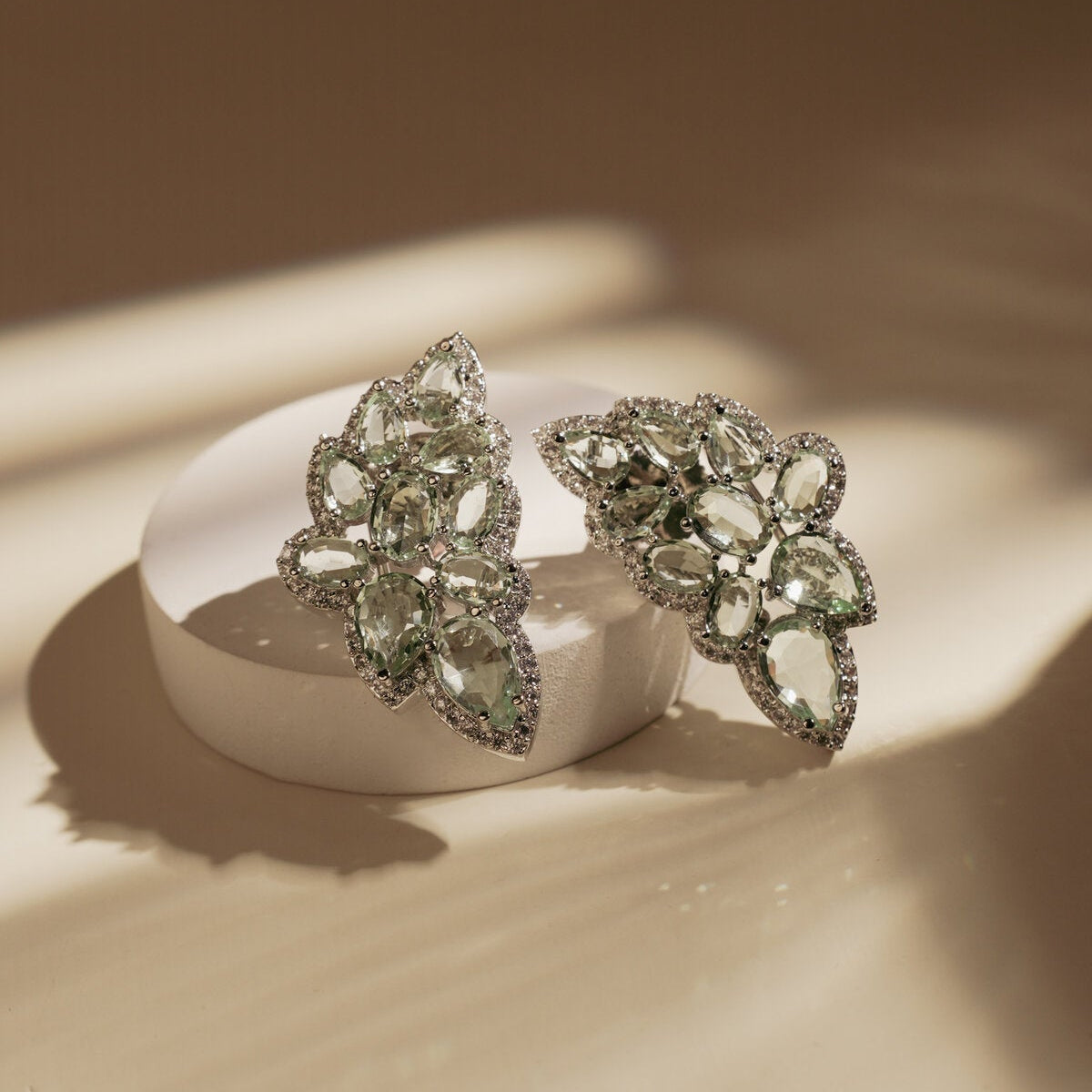 NATURAL GREEN PETAL EARRINGS